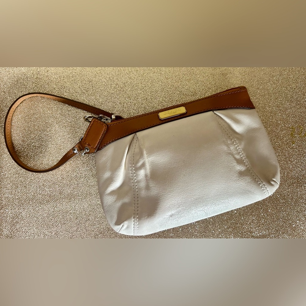Coach Cream Leather Wristlet - Picture 5 of 6